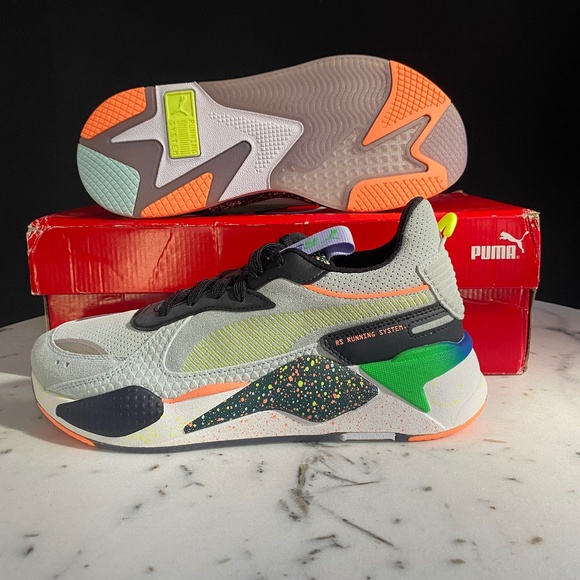 Puma Sneakers size 9 - Picture 1 of 2